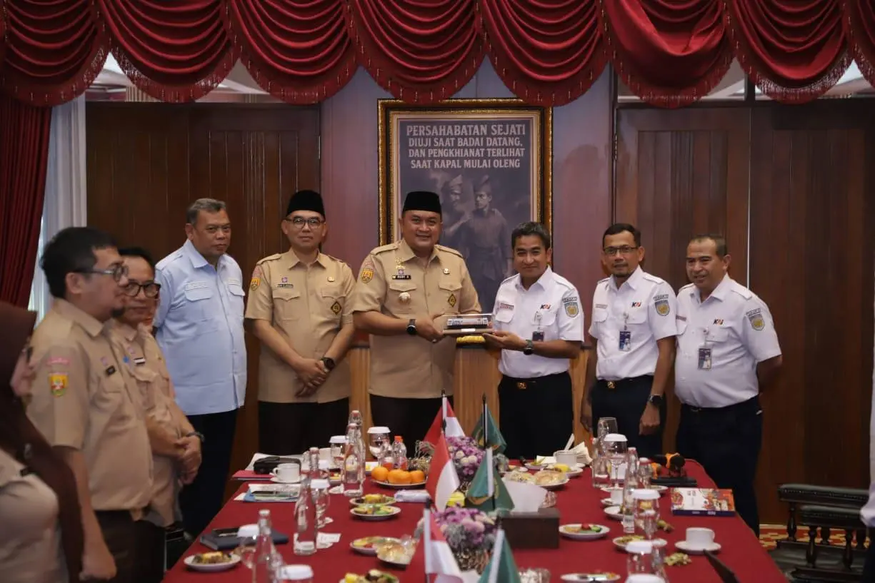 Bupati Bogor dan PT KAI Perkuat Sinergi Kembangkan Sistem Transportasi Terpadu